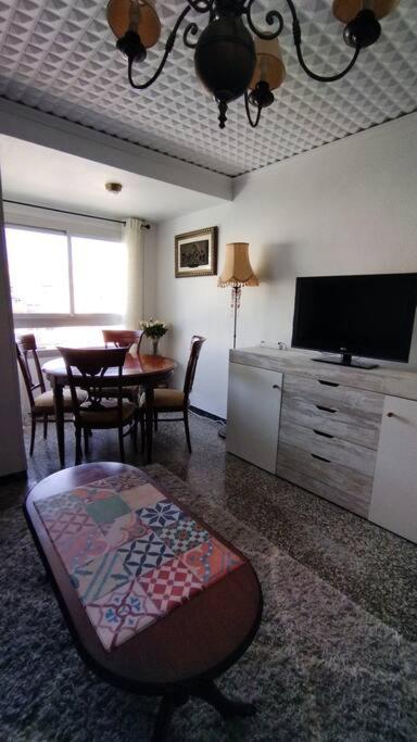 Charming Three Bedroom Apartment In Alcoi Luaran gambar